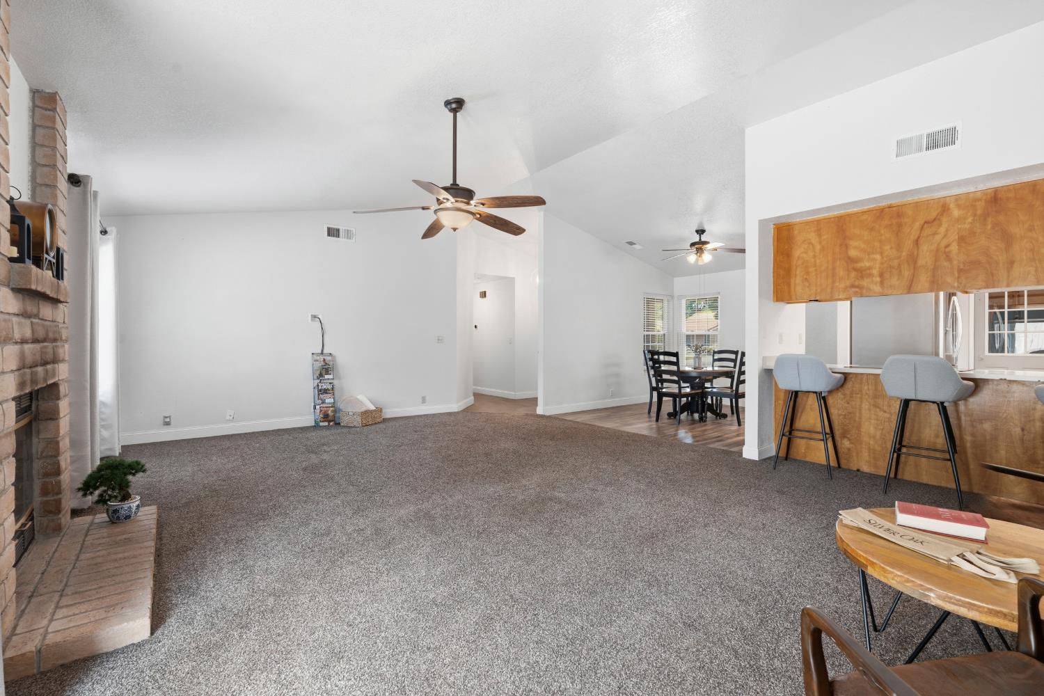 301 Goldrun Dr, Modesto, CA 95354