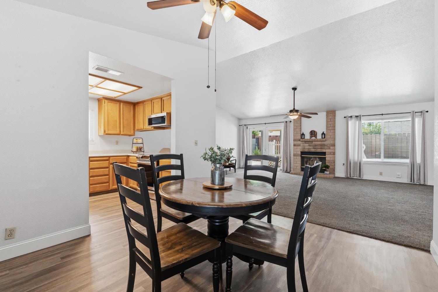301 Goldrun Dr, Modesto, CA 95354