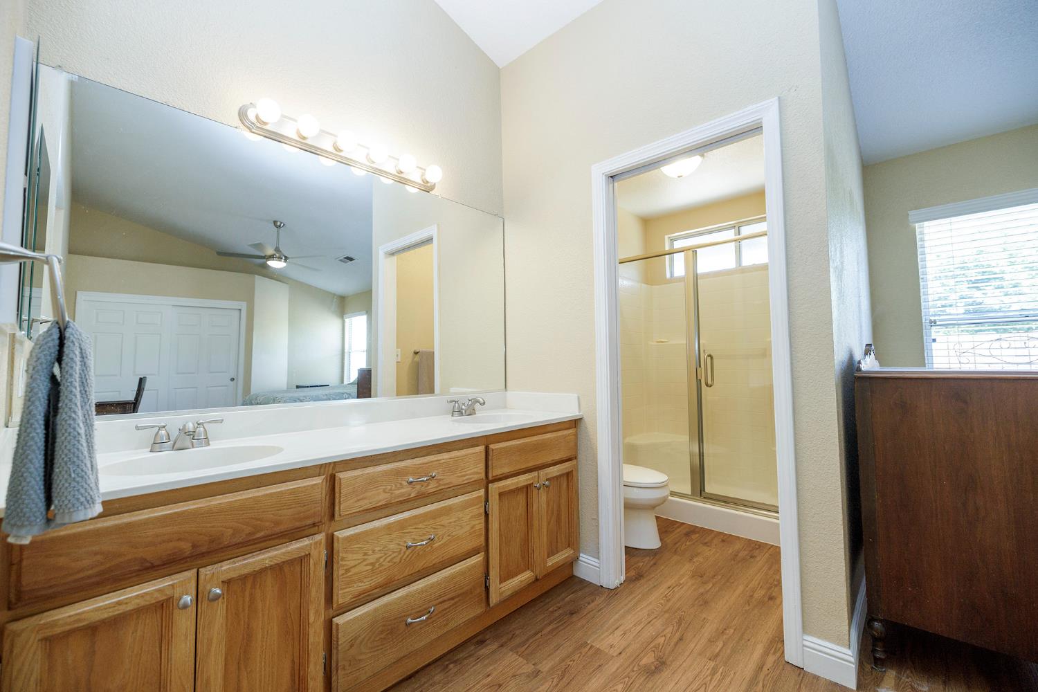 1201 Crater Ave, Modesto, CA 95351