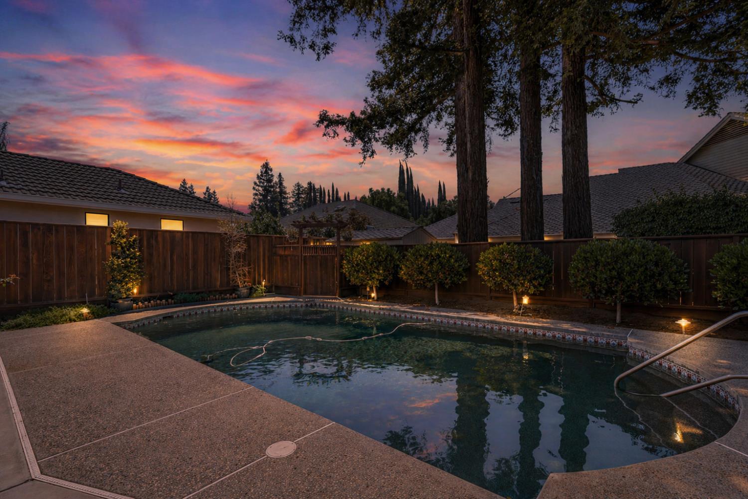 3829 Mondrian Dr, Modesto, CA 95356