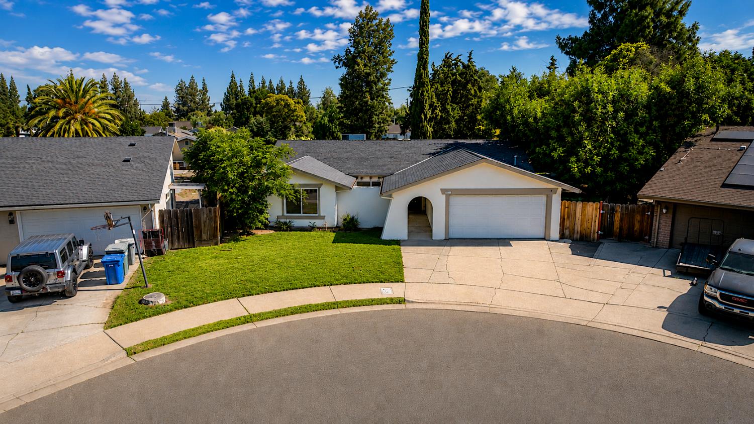 205 Oakhurst Ct, Merced, CA 95340