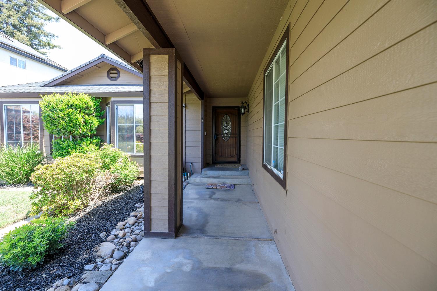 1748 Brennan Ave, Escalon, CA 95320