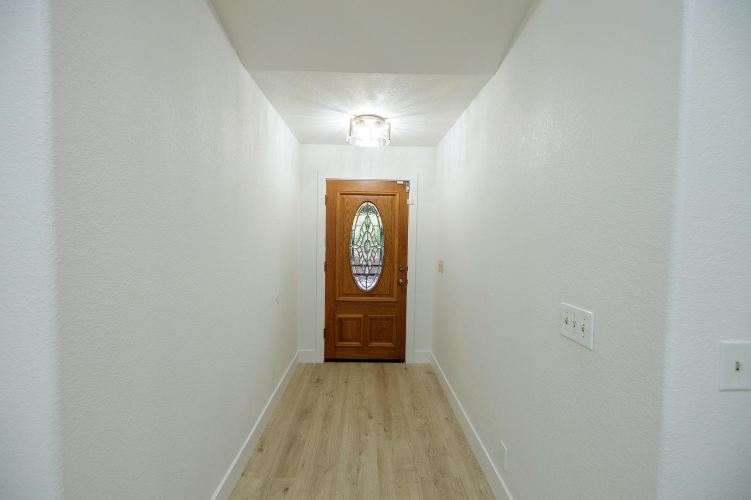 1748 Brennan Ave, Escalon, CA 95320