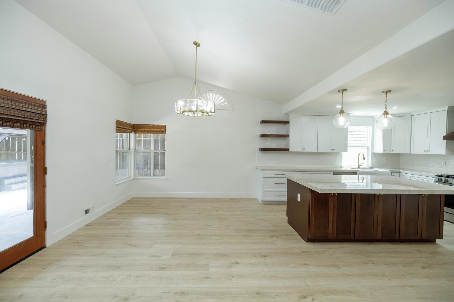 1748 Brennan Ave, Escalon, CA 95320