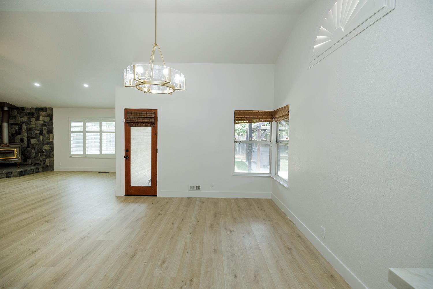 1748 Brennan Ave, Escalon, CA 95320