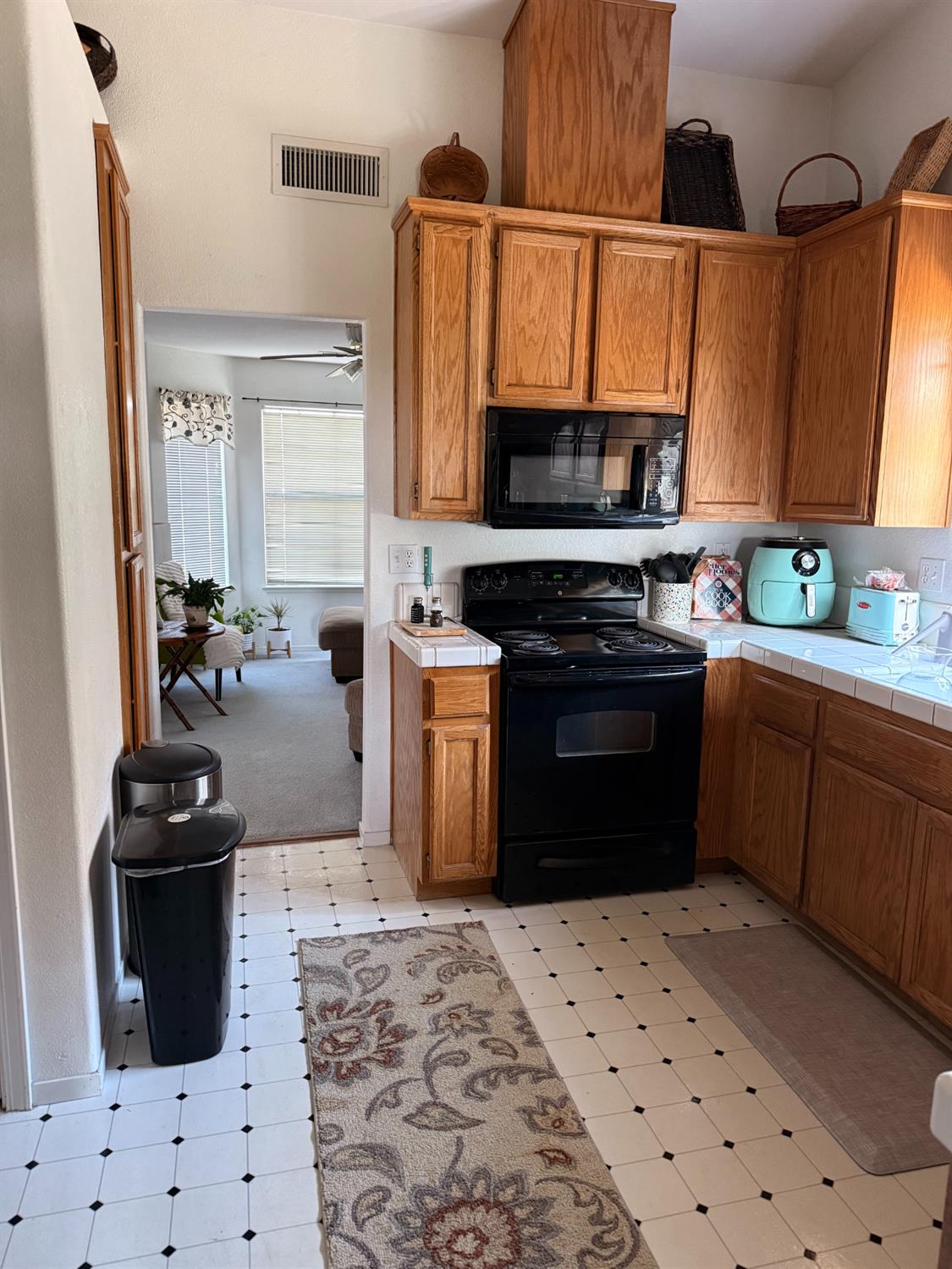 13568 Vallarta Ave, Santa Nella, CA 95322