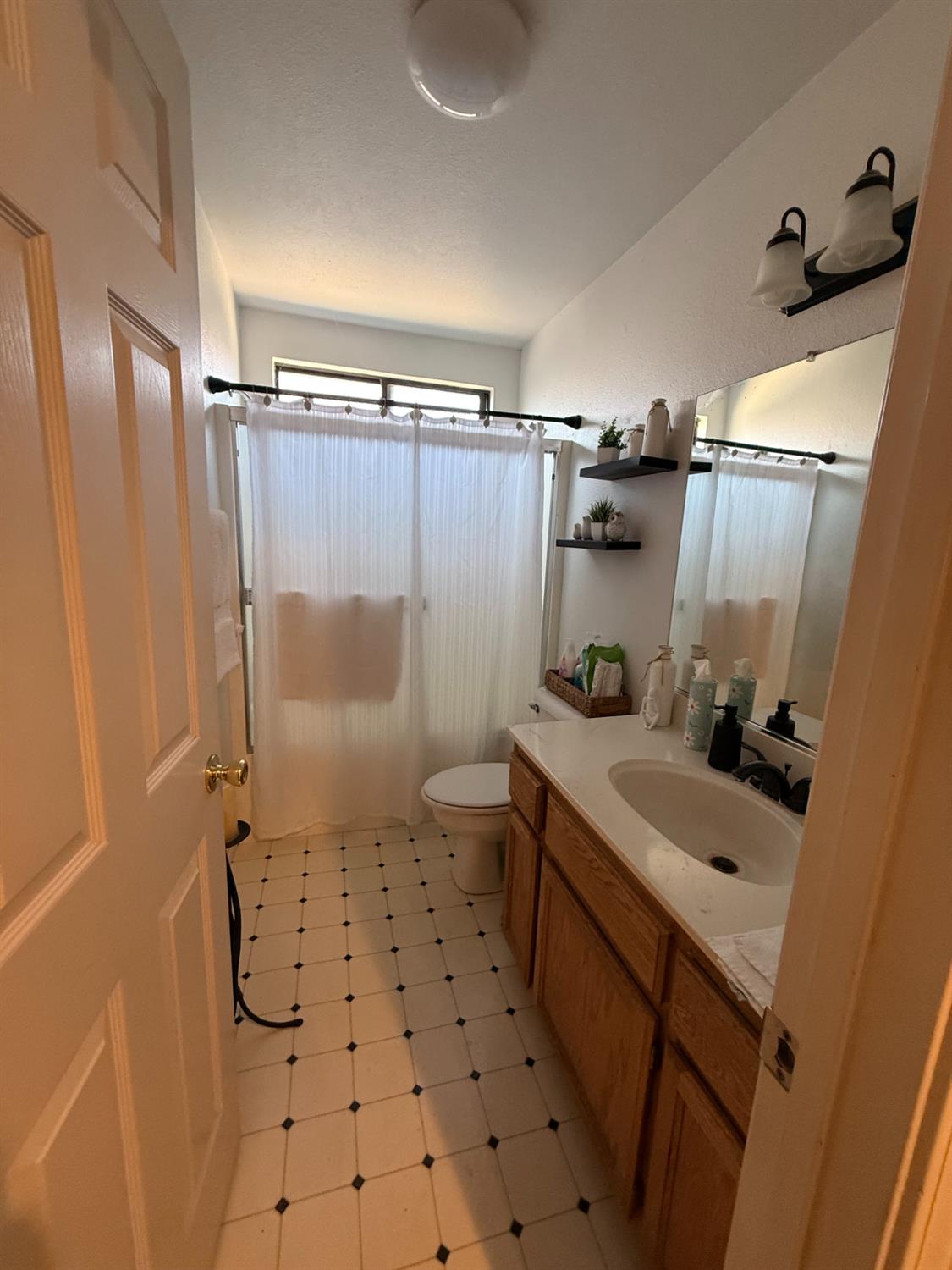 13568 Vallarta Ave, Santa Nella, CA 95322