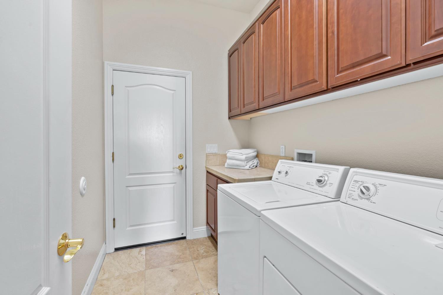 142 Athena Dr #27, Copperopolis, CA 95228