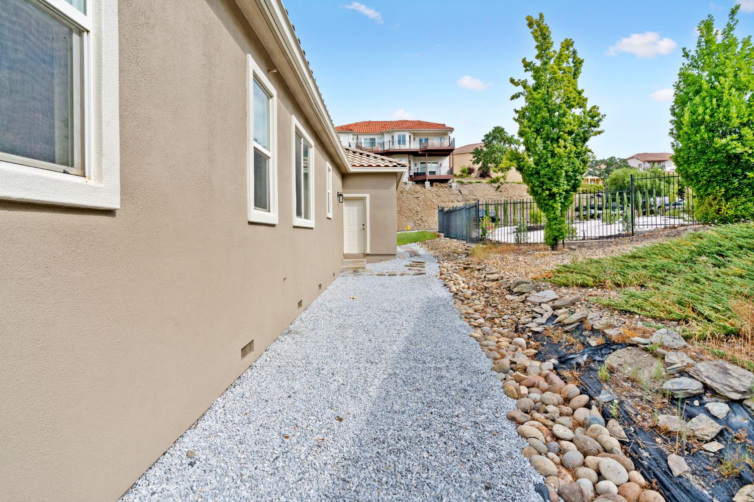 142 Athena Dr #27, Copperopolis, CA 95228