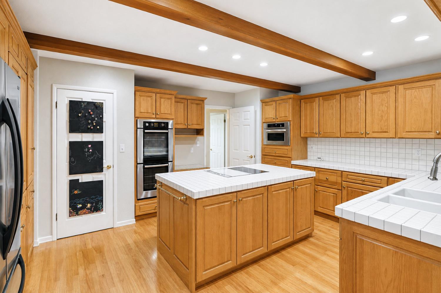 3453 Claremont Ave, Modesto, CA 95350