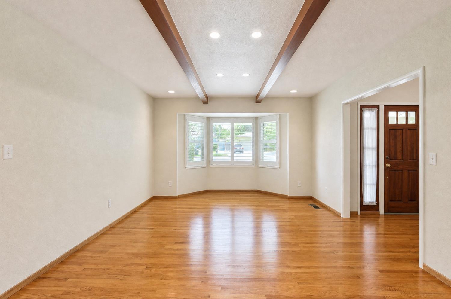 3453 Claremont Ave, Modesto, CA 95350