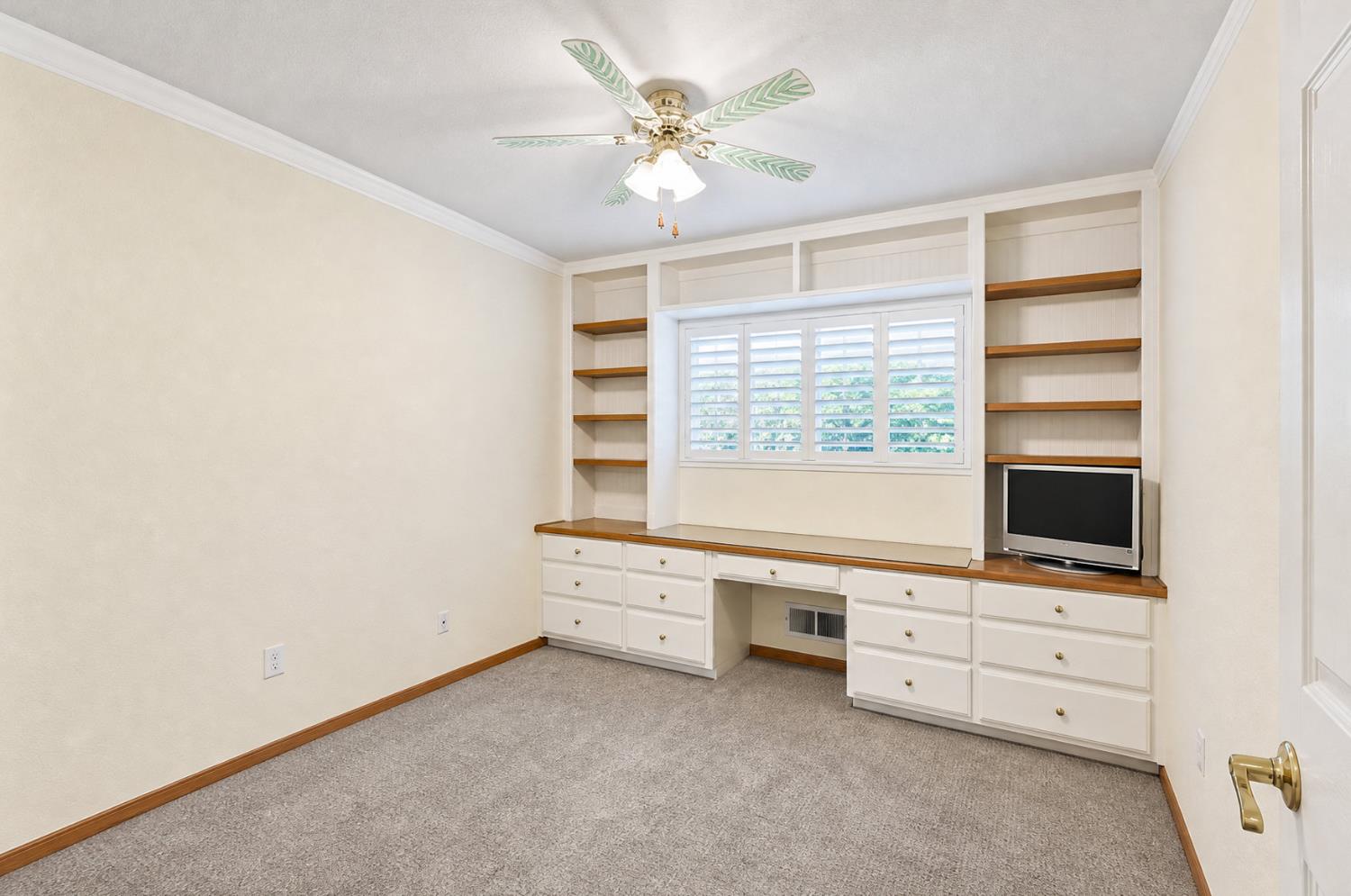 3453 Claremont Ave, Modesto, CA 95350