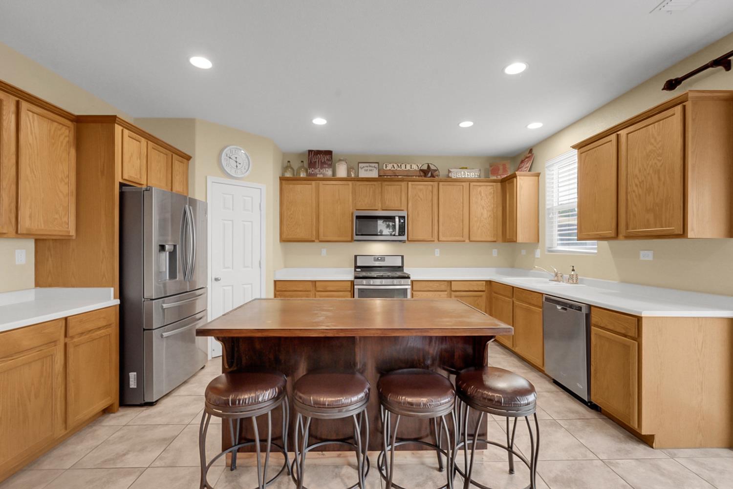 105 Pine St, Chowchilla, CA 93610