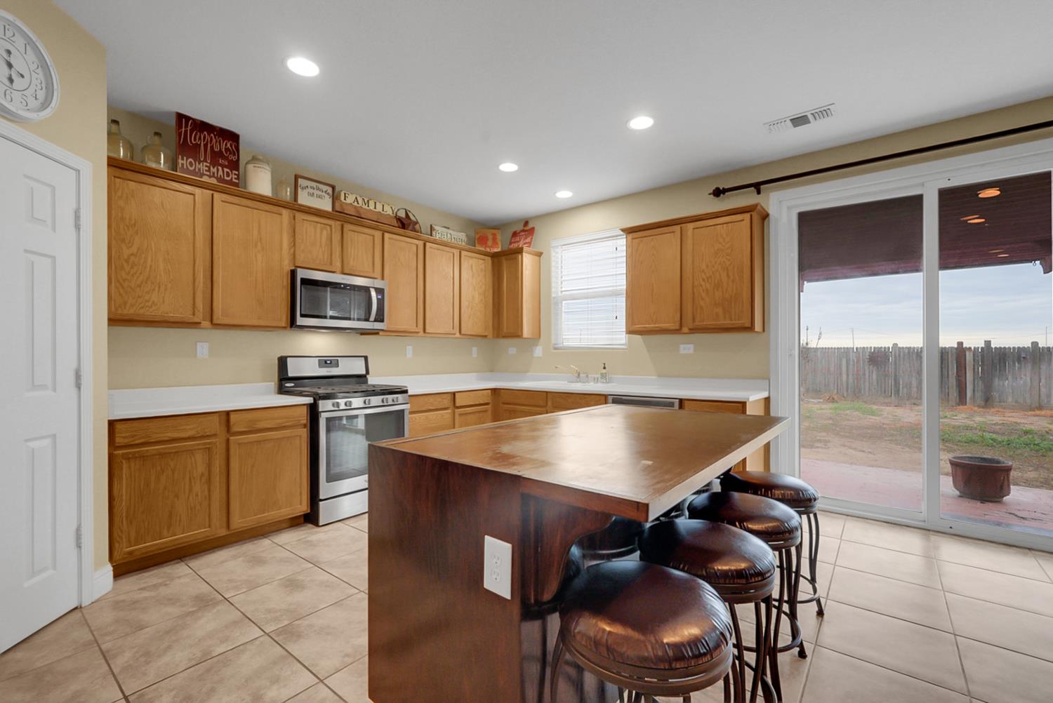 105 Pine St, Chowchilla, CA 93610