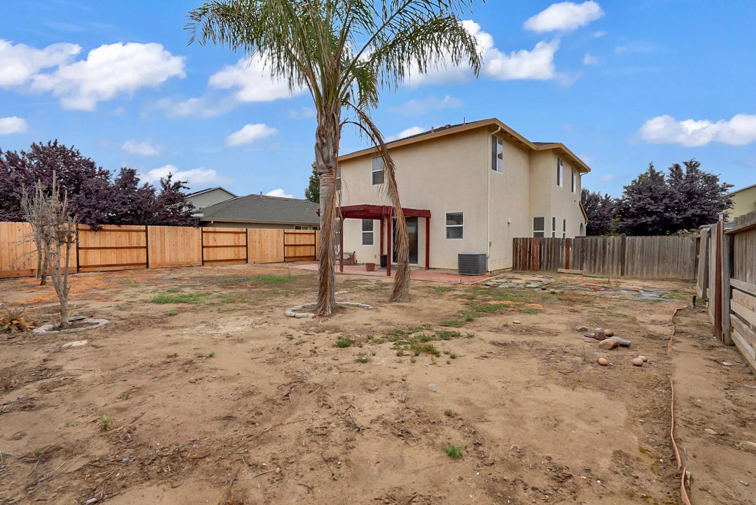 105 Pine St, Chowchilla, CA 93610