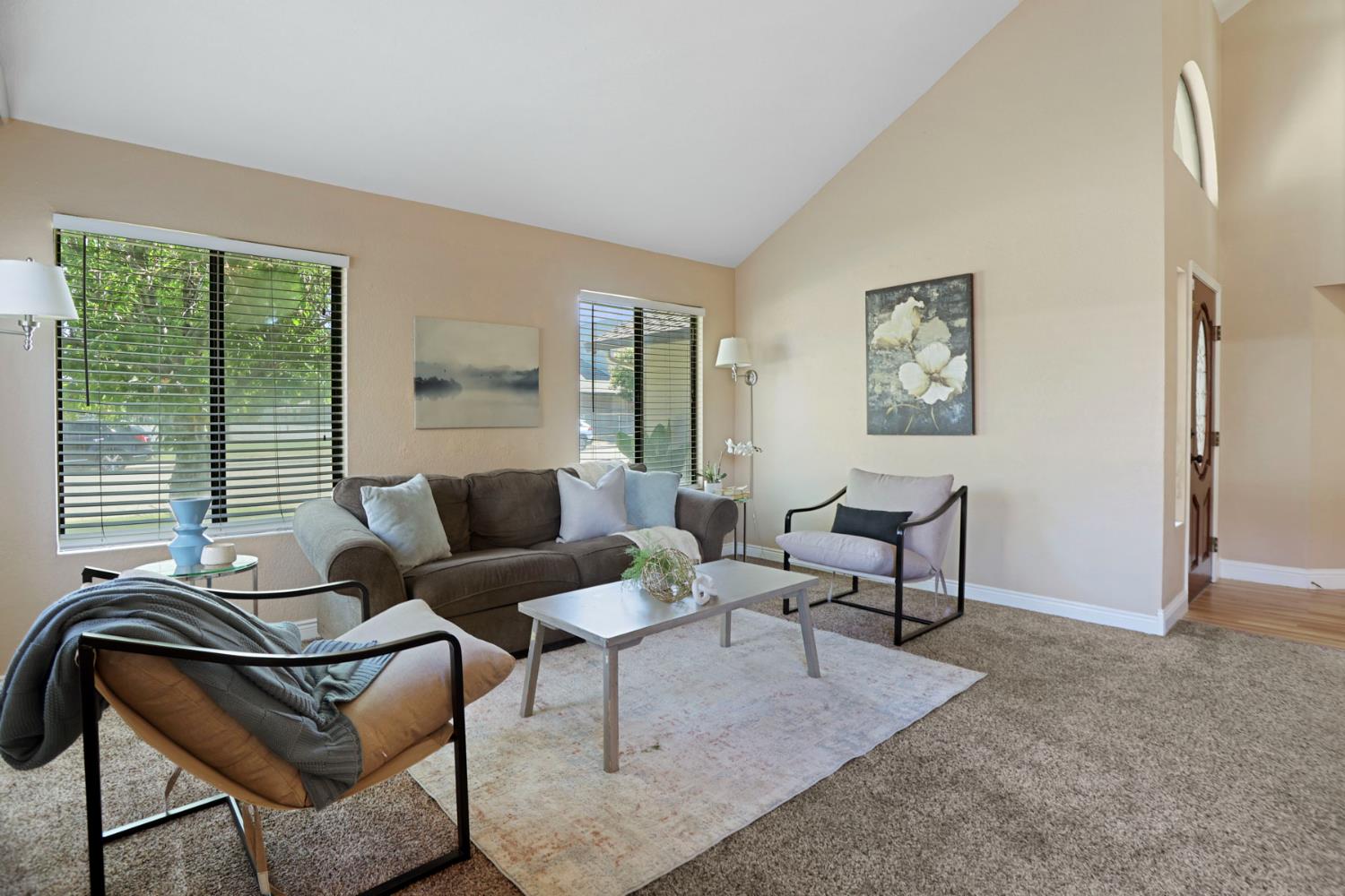1605 Stanley Dr, Ripon, CA 95366