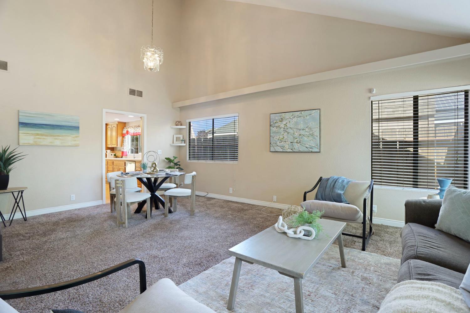 1605 Stanley Dr, Ripon, CA 95366