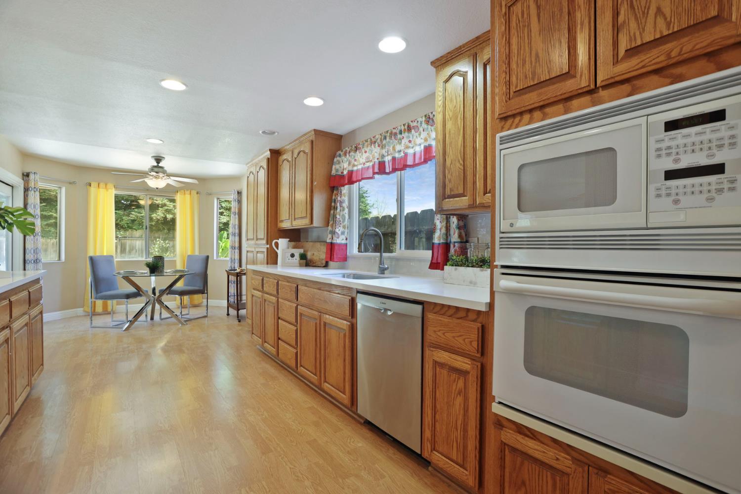 1605 Stanley Dr, Ripon, CA 95366