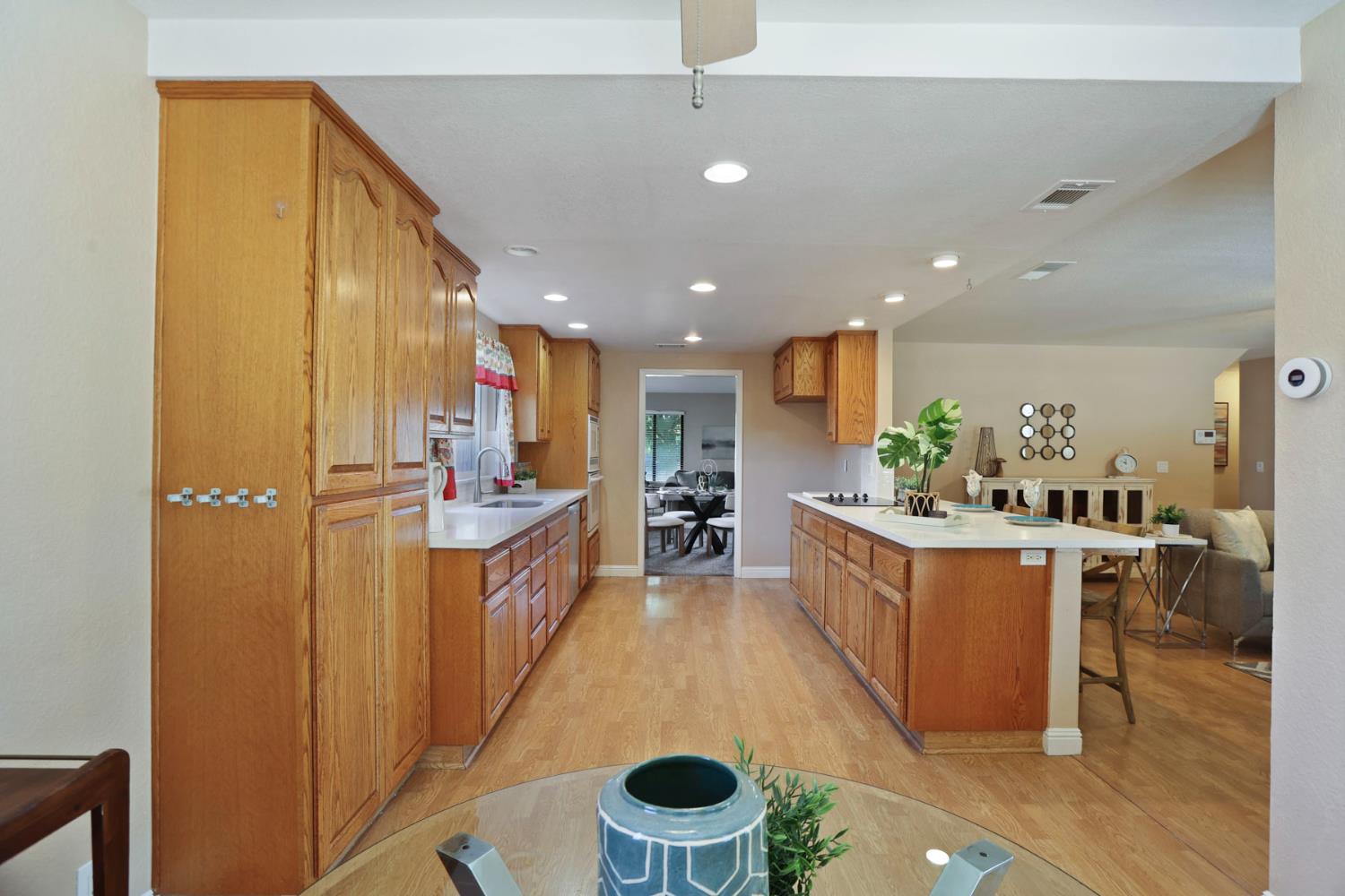 1605 Stanley Dr, Ripon, CA 95366
