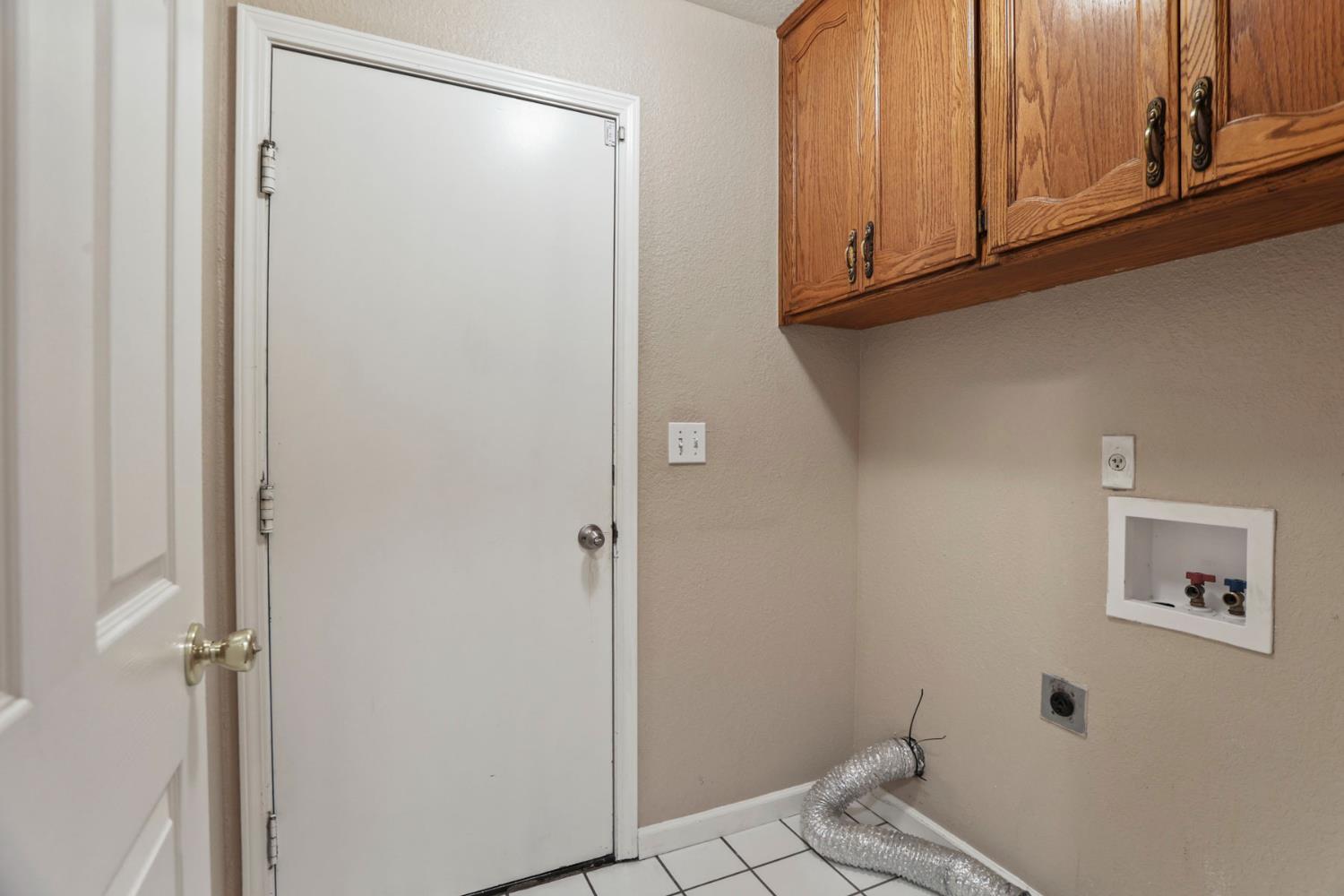 1605 Stanley Dr, Ripon, CA 95366