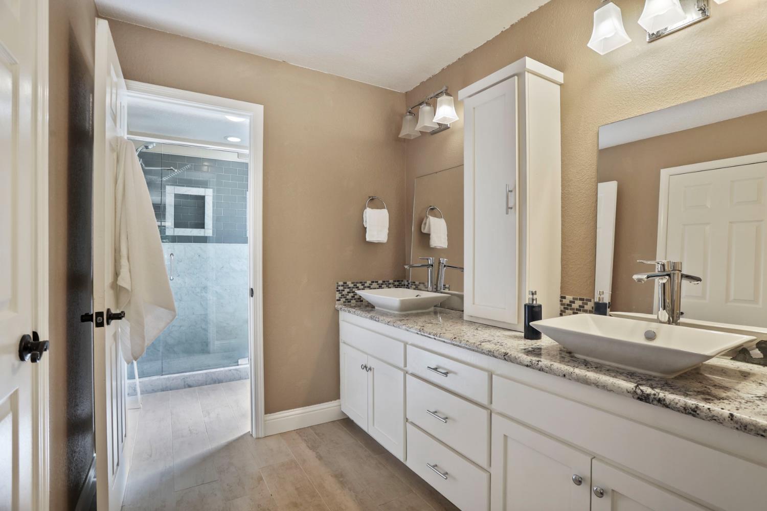 1605 Stanley Dr, Ripon, CA 95366