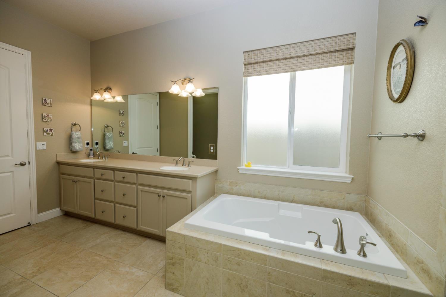 2234 Via Vita, Oakdale, CA 95361
