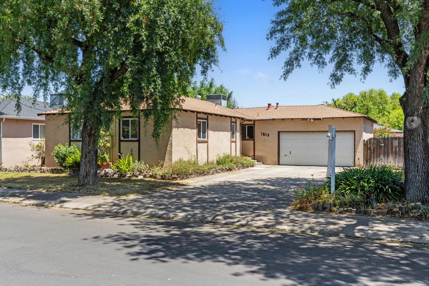 1614 Wayne Dr, Modesto, CA 95350