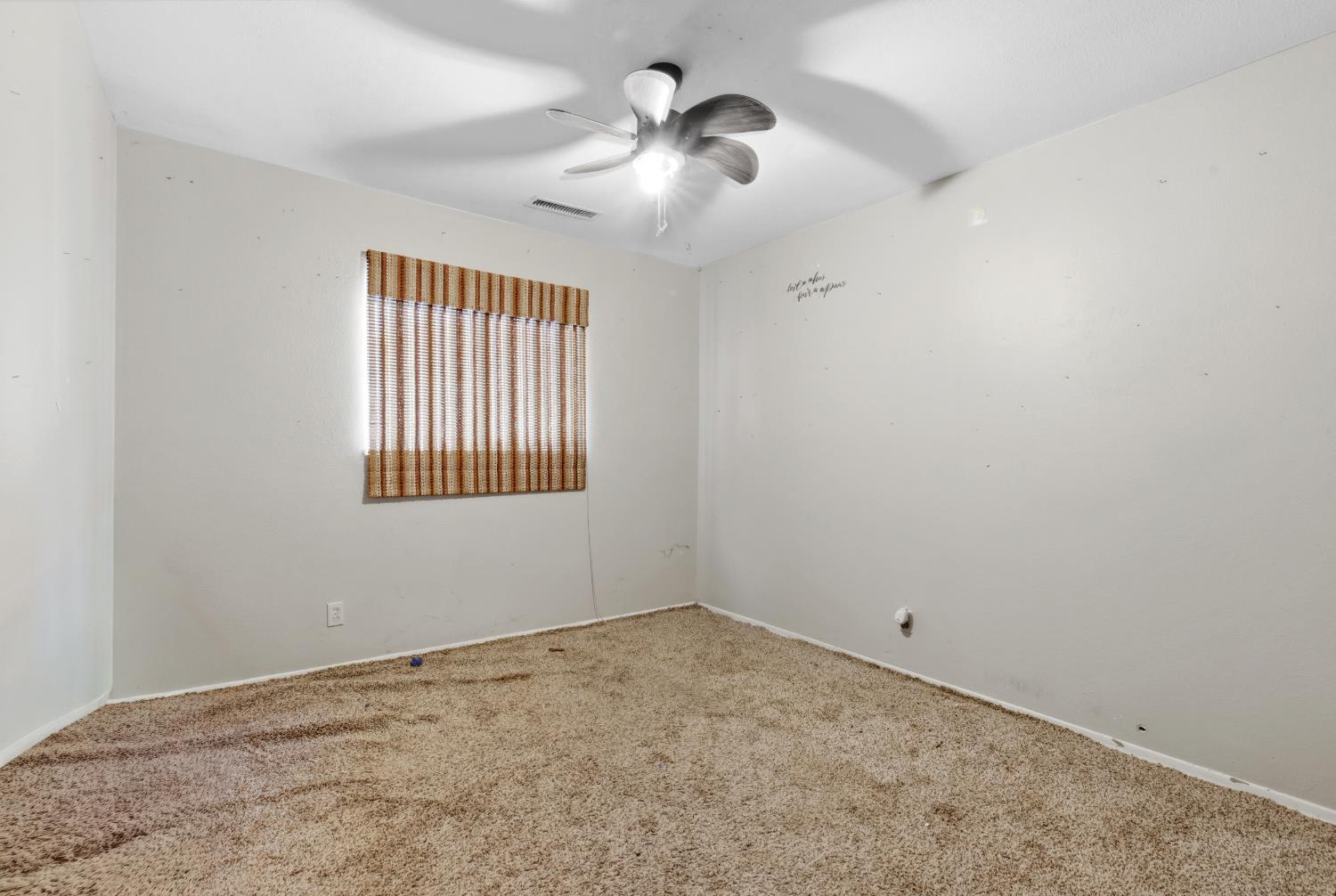1614 Wayne Dr, Modesto, CA 95350