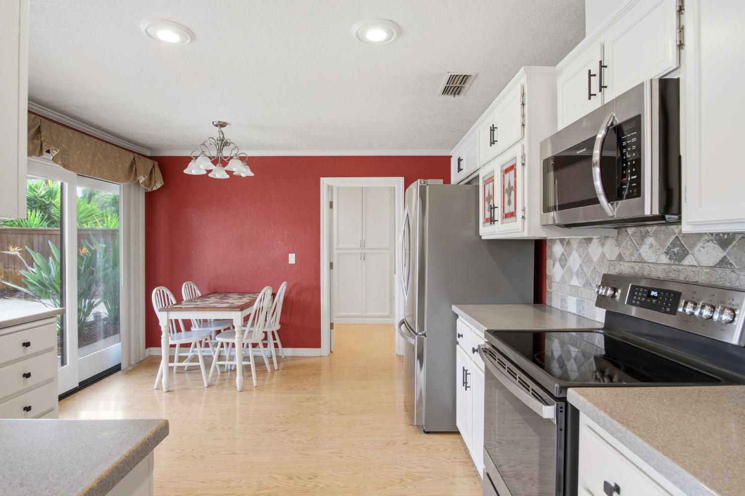 2533 Merle Ave, Modesto, CA 95355