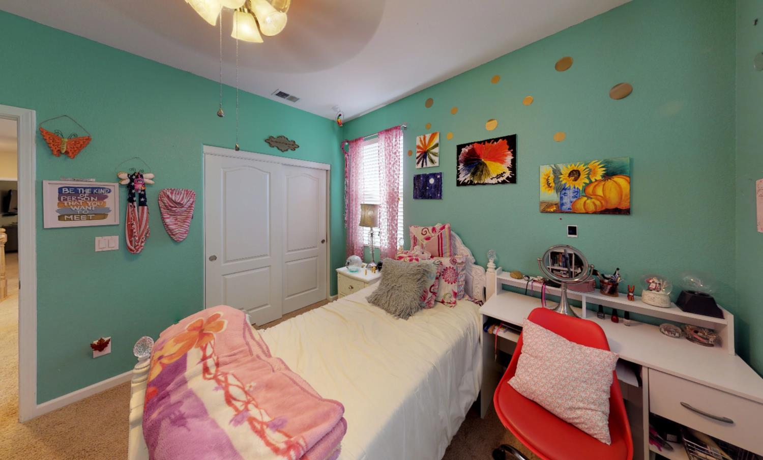301 Orange Blossom Ln, Patterson, CA 95363