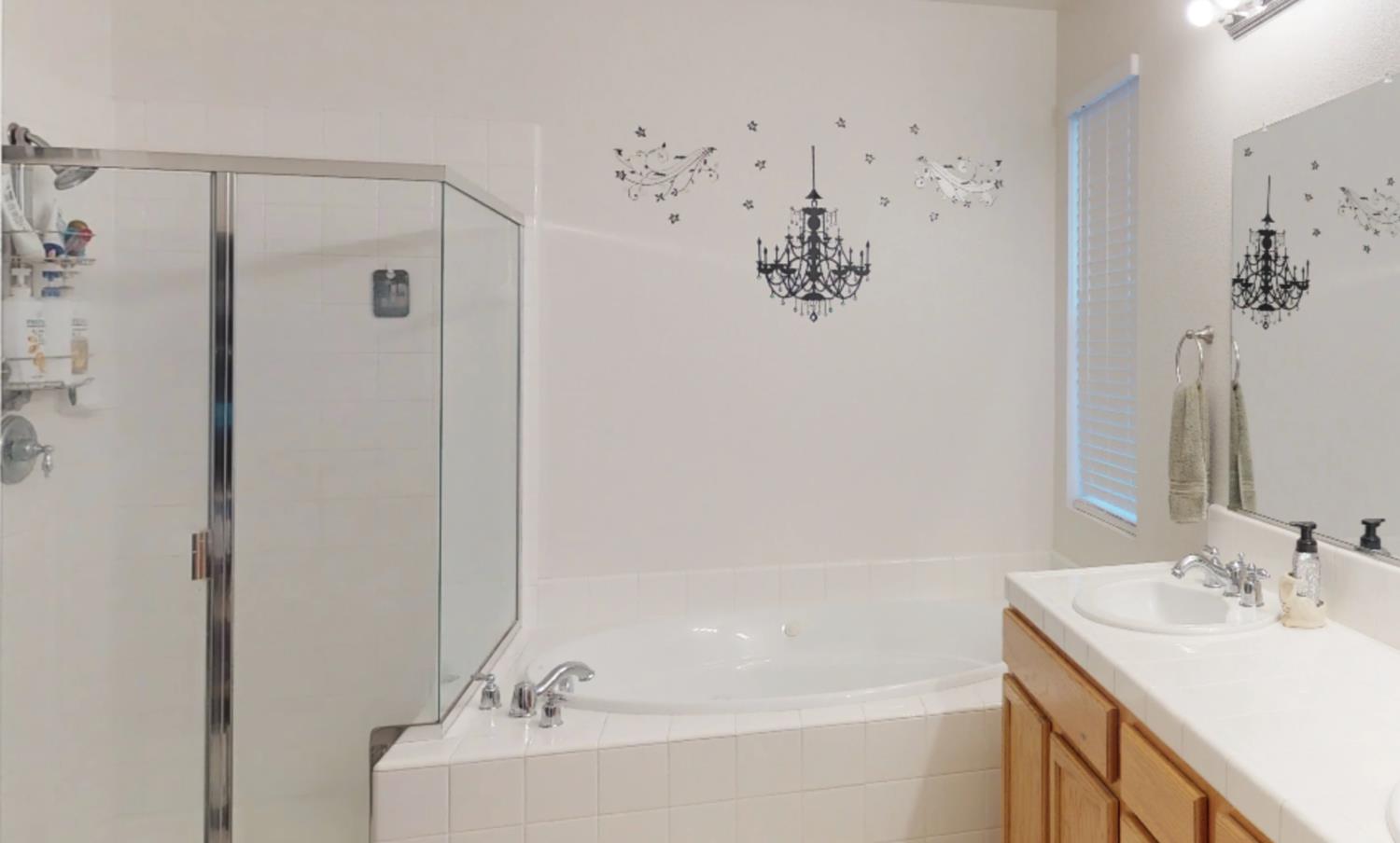 301 Orange Blossom Ln, Patterson, CA 95363