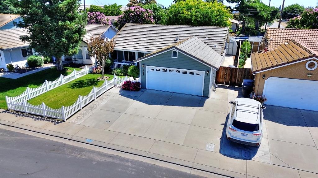 6024 Soares Pl, Riverbank, CA 95367