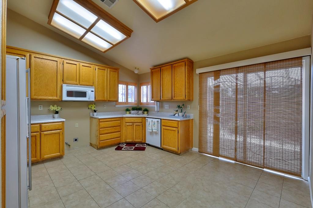 6024 Soares Pl, Riverbank, CA 95367