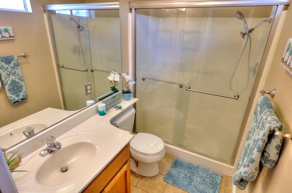 6024 Soares Pl, Riverbank, CA 95367