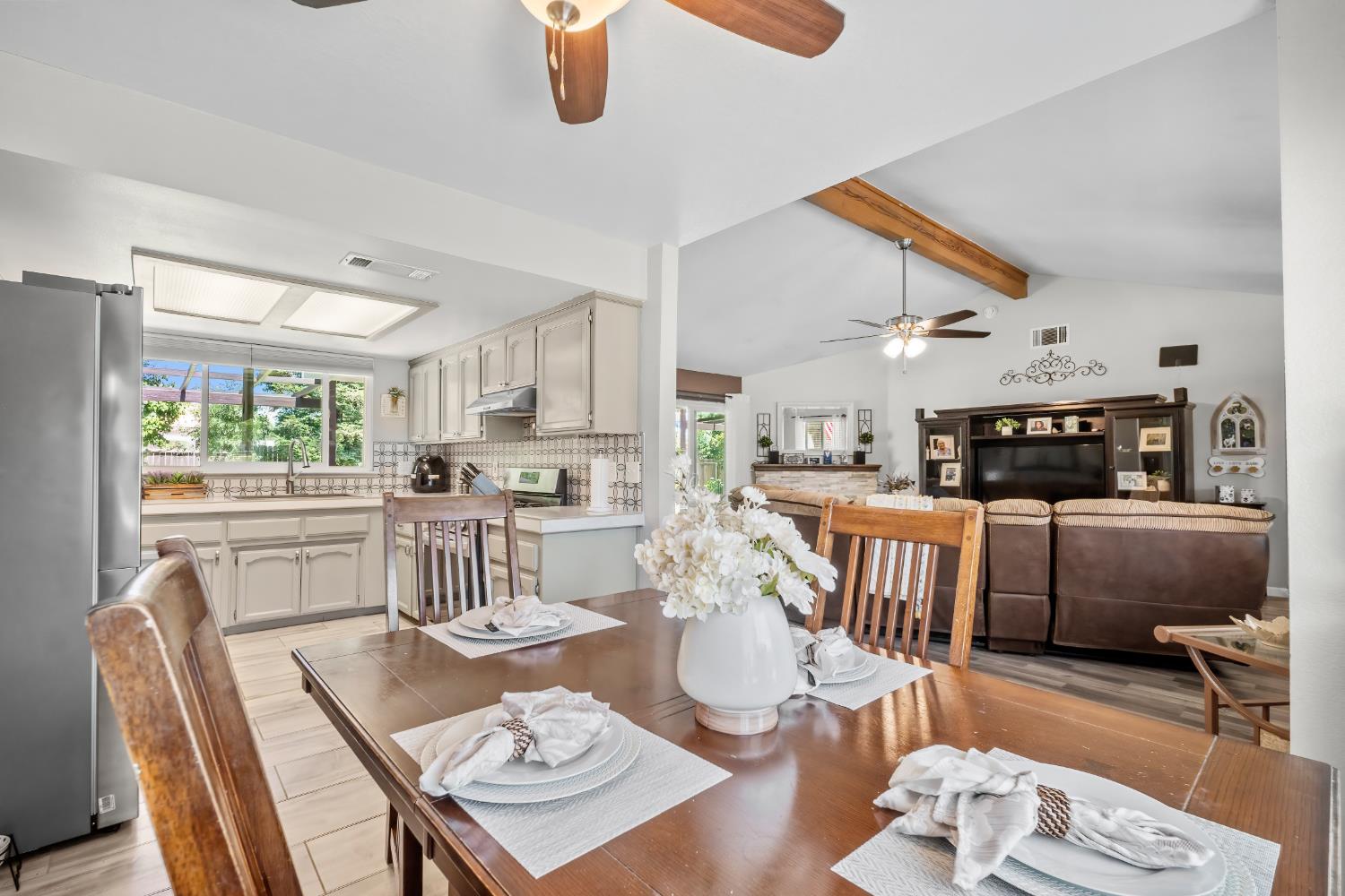 18746 Auburn Way, Madera, CA 93638