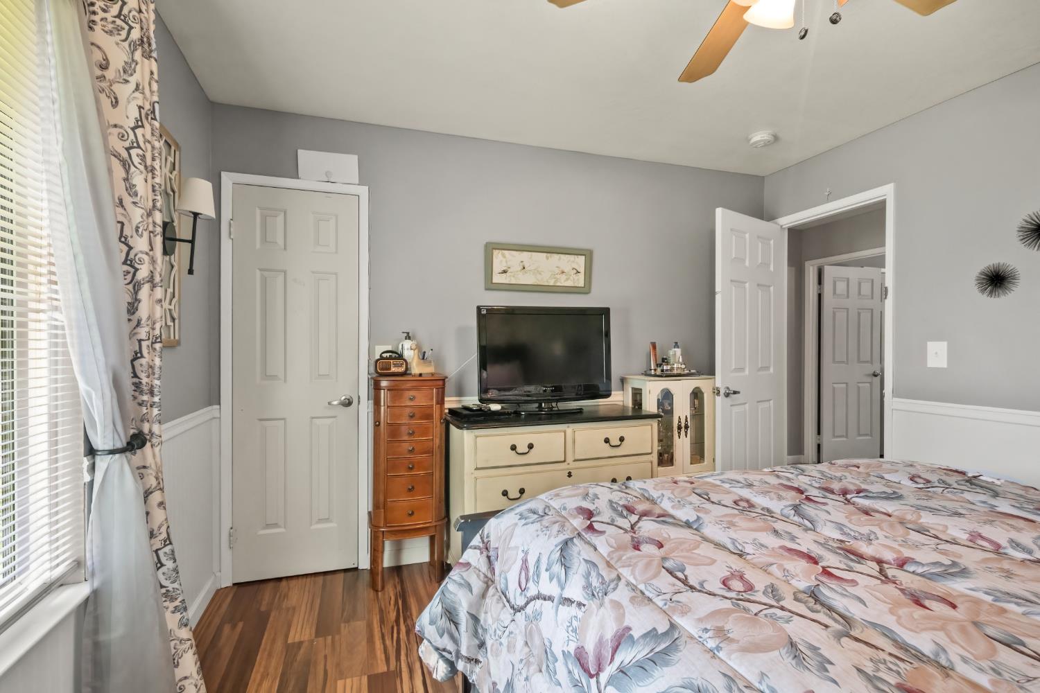 18746 Auburn Way, Madera, CA 93638