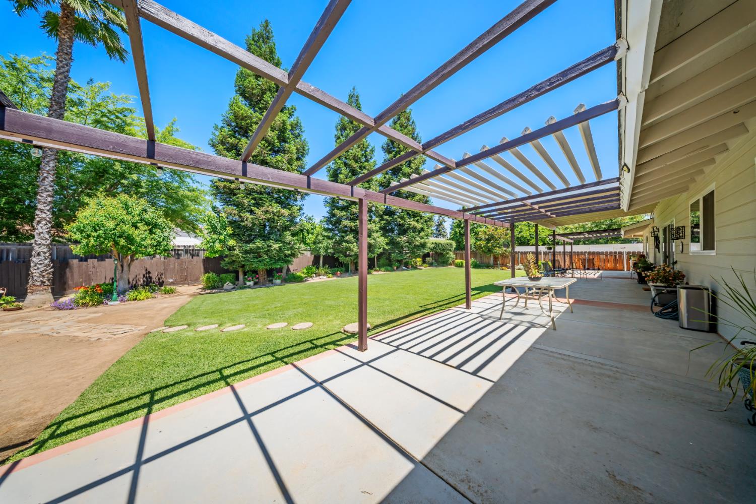 18746 Auburn Way, Madera, CA 93638