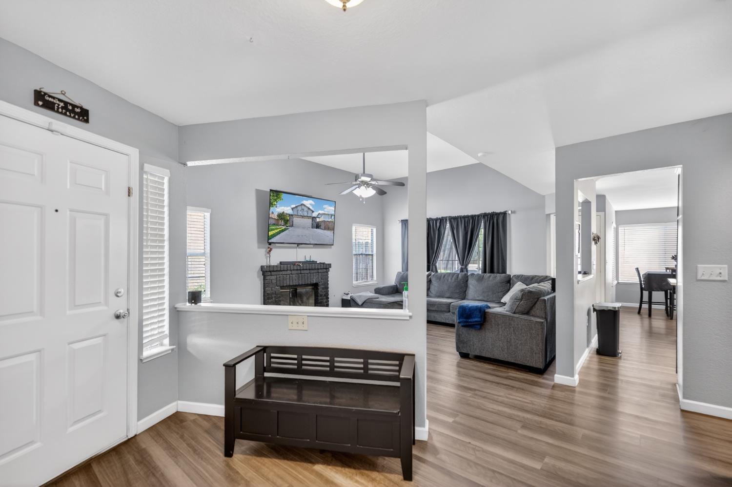 4116 Windrose Ct, Modesto, CA 95356