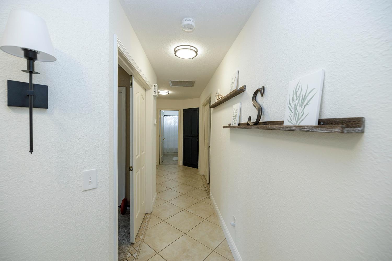 230 Meyenberg Ave, Ripon, CA 95366