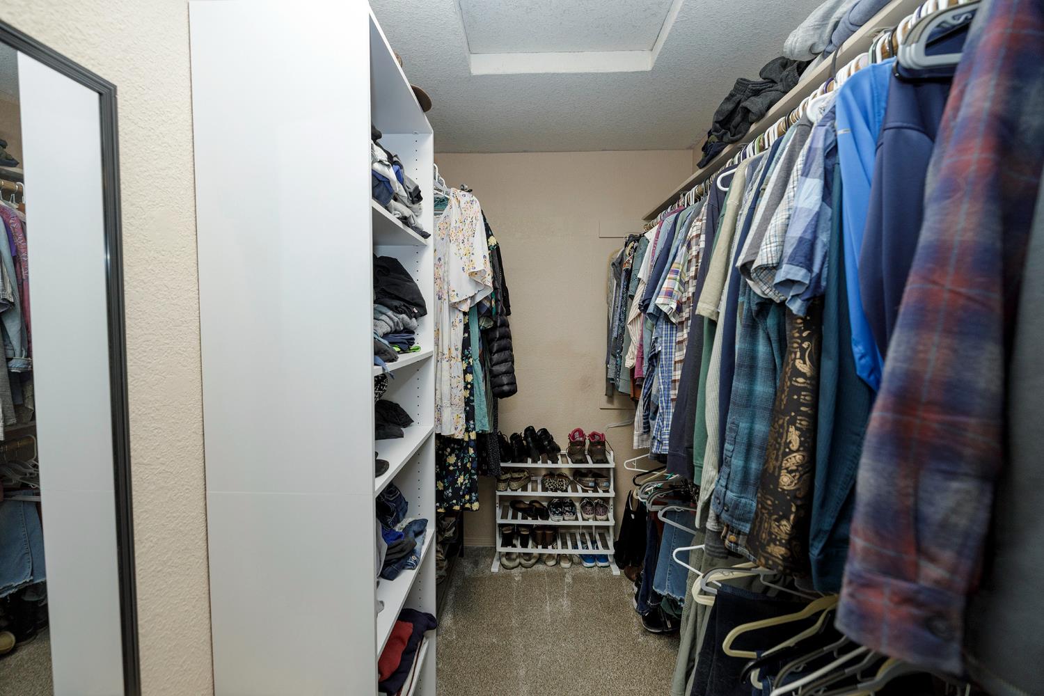 230 Meyenberg Ave, Ripon, CA 95366