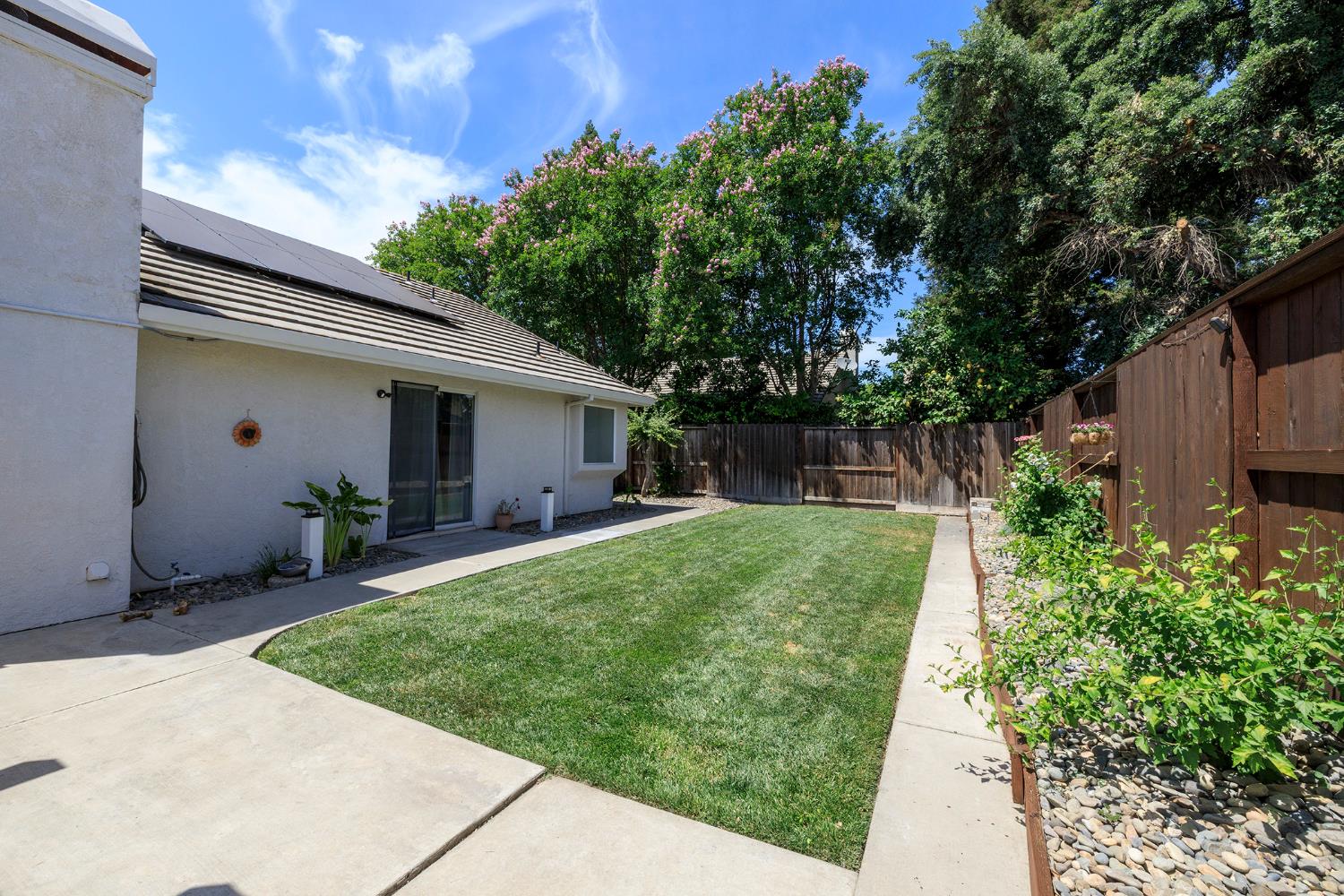 230 Meyenberg Ave, Ripon, CA 95366