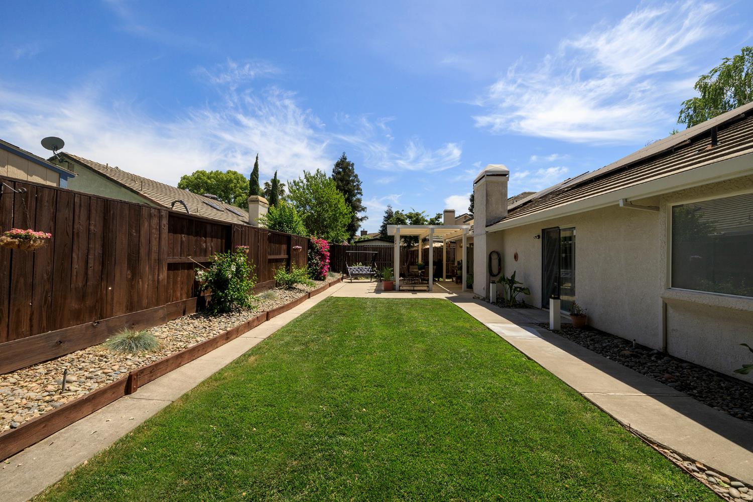 230 Meyenberg Ave, Ripon, CA 95366