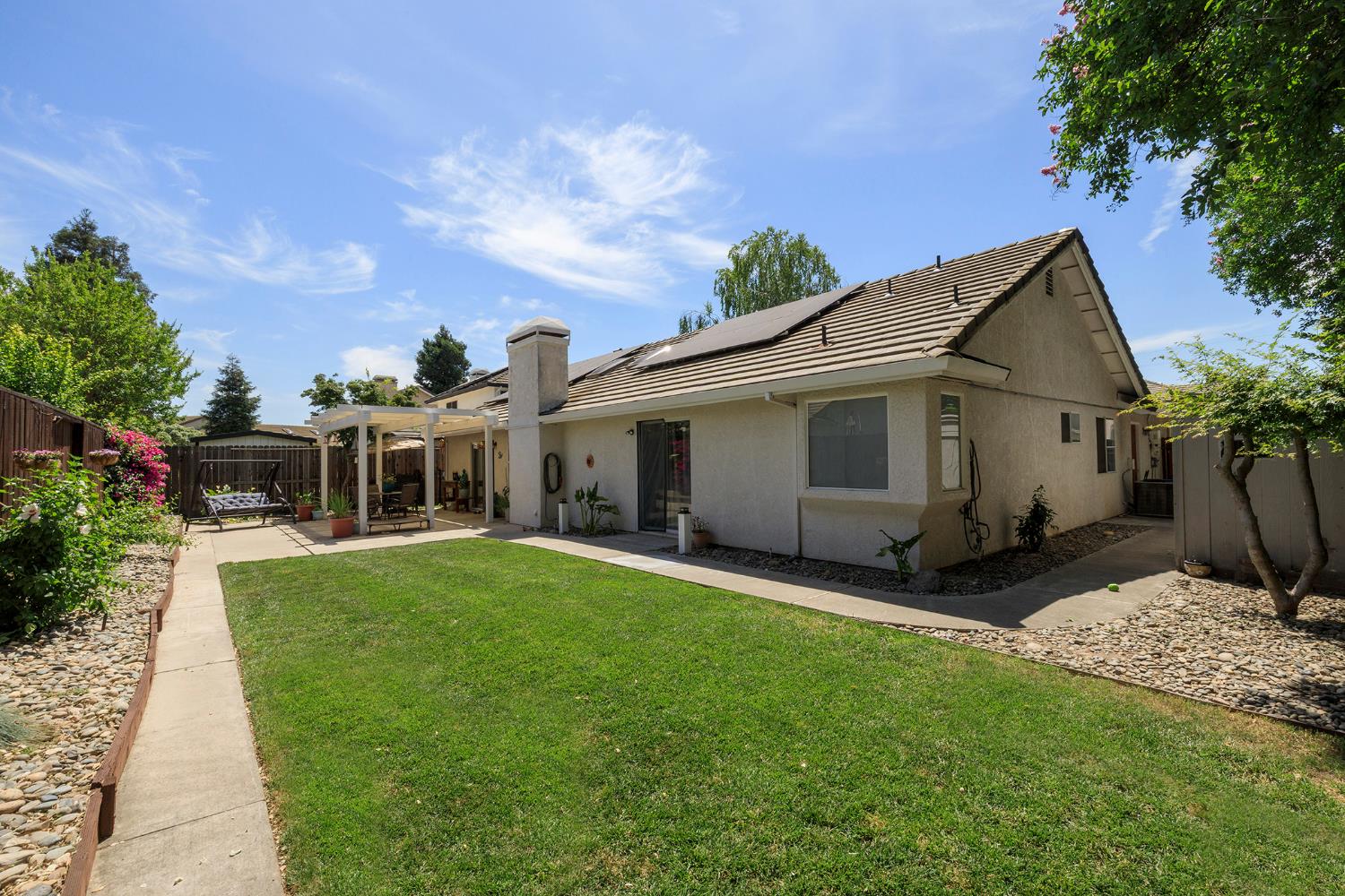 230 Meyenberg Ave, Ripon, CA 95366