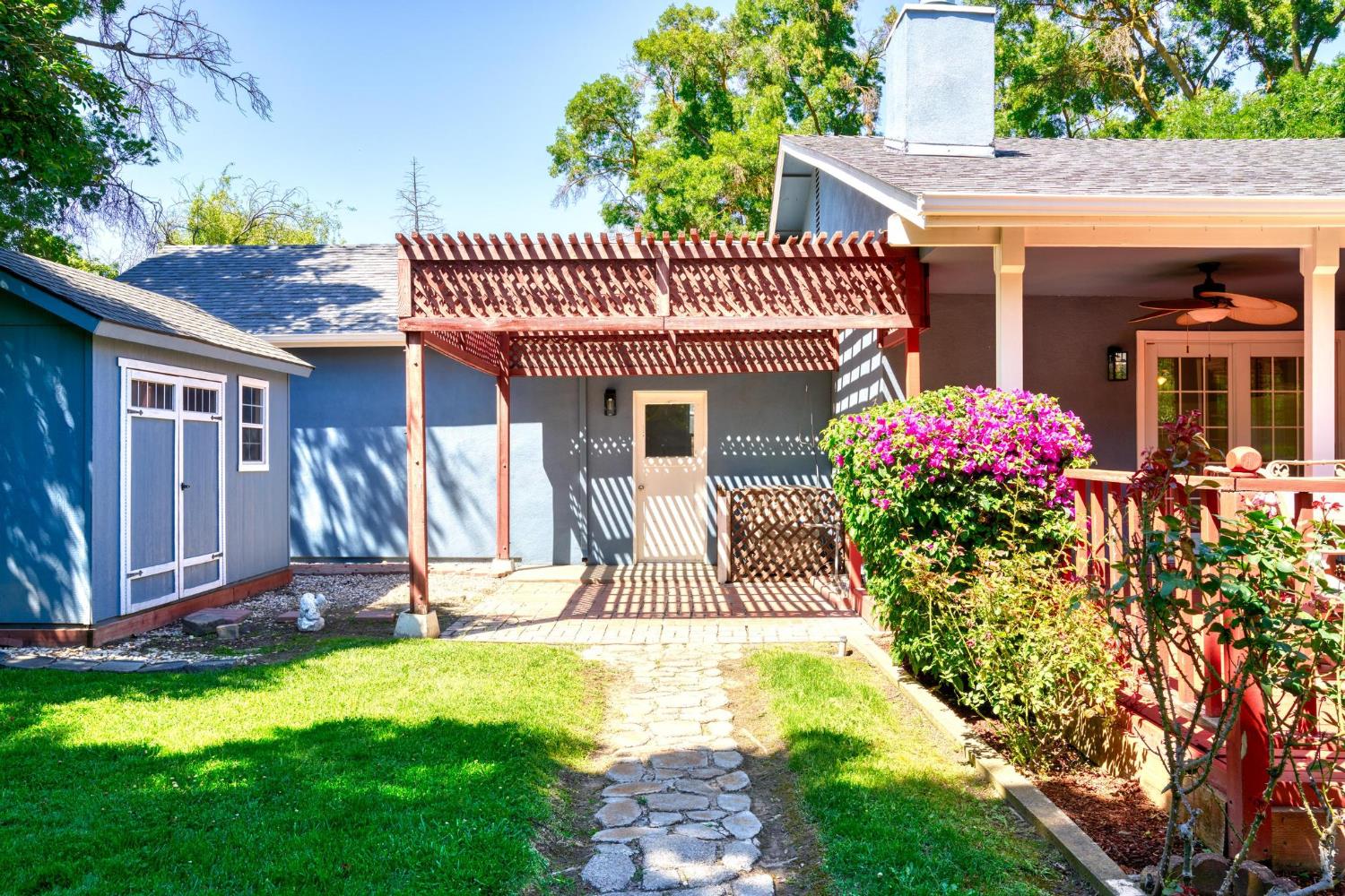 1500 Kentwood Ave, Modesto, CA 95355