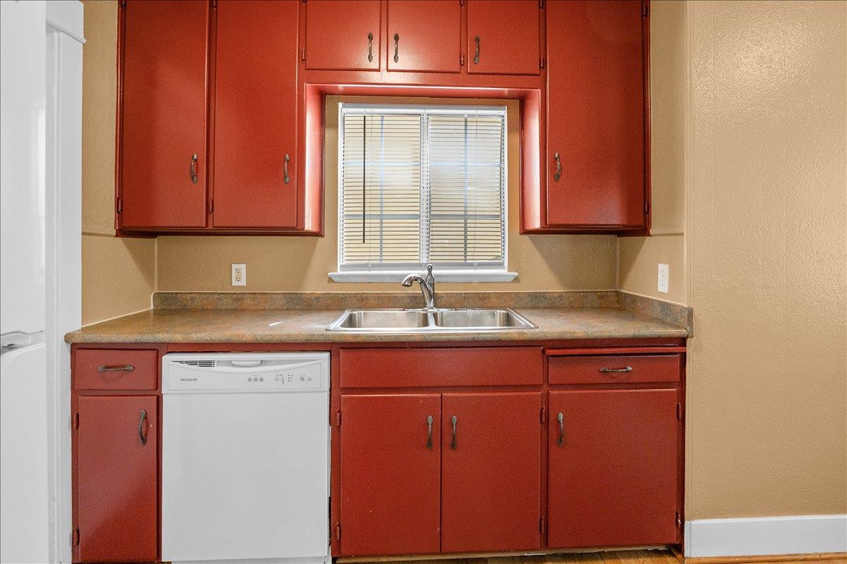 405 E Morris Ave, Modesto, CA 95354