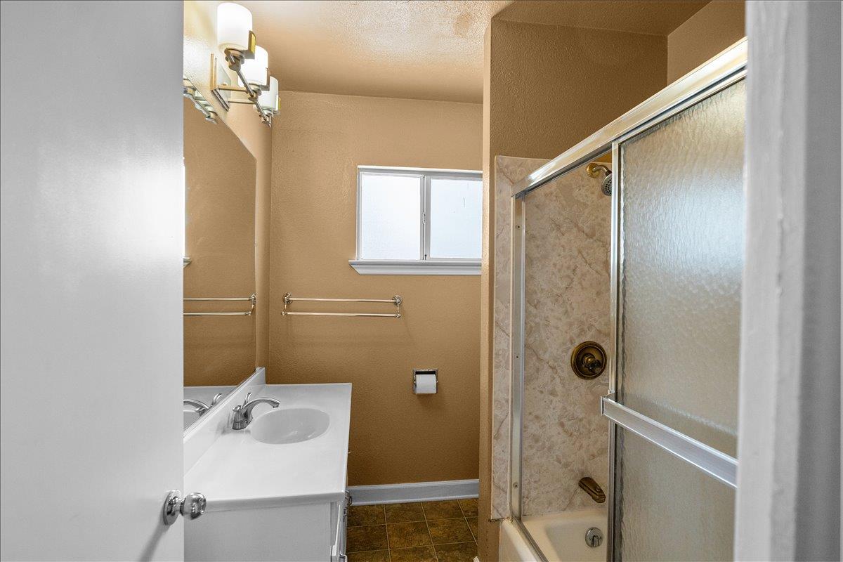 405 E Morris Ave, Modesto, CA 95354