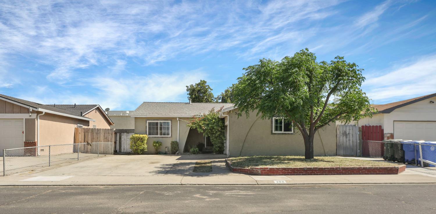 308 Eva Ct, Manteca, CA 95336