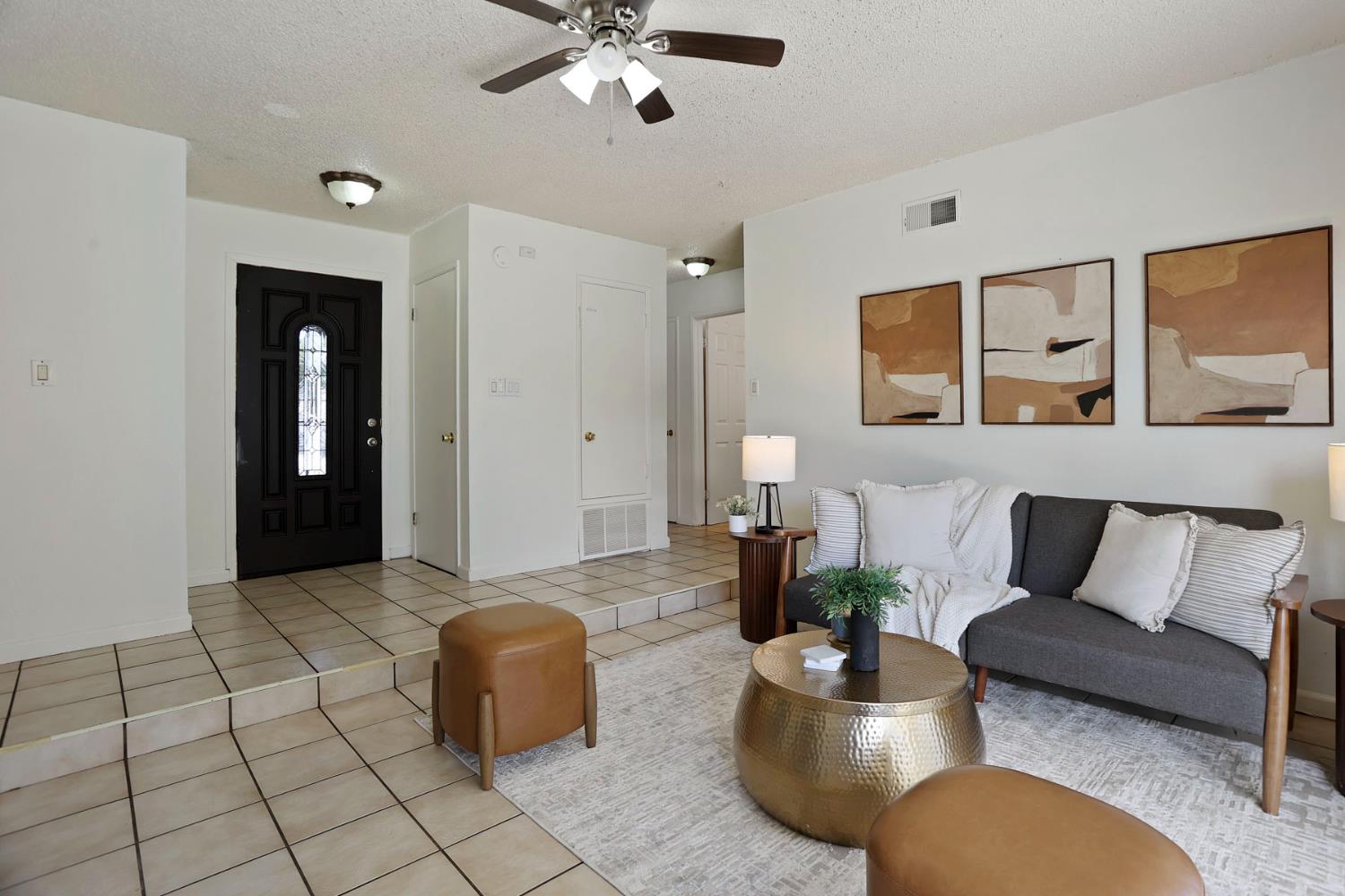 308 Eva Ct, Manteca, CA 95336