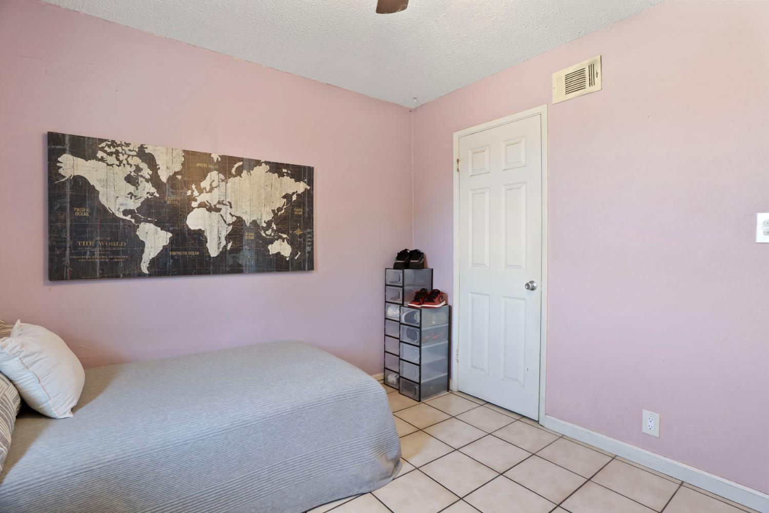 308 Eva Ct, Manteca, CA 95336