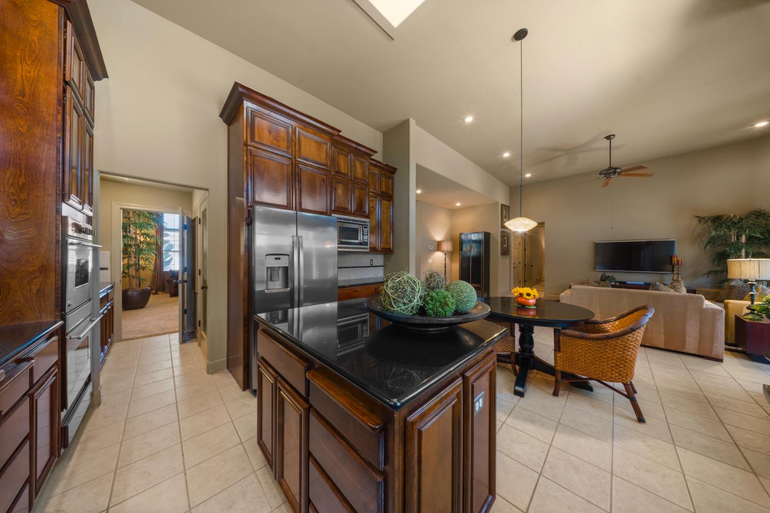 3204 HUMBERTON Pl, Modesto, CA 95355
